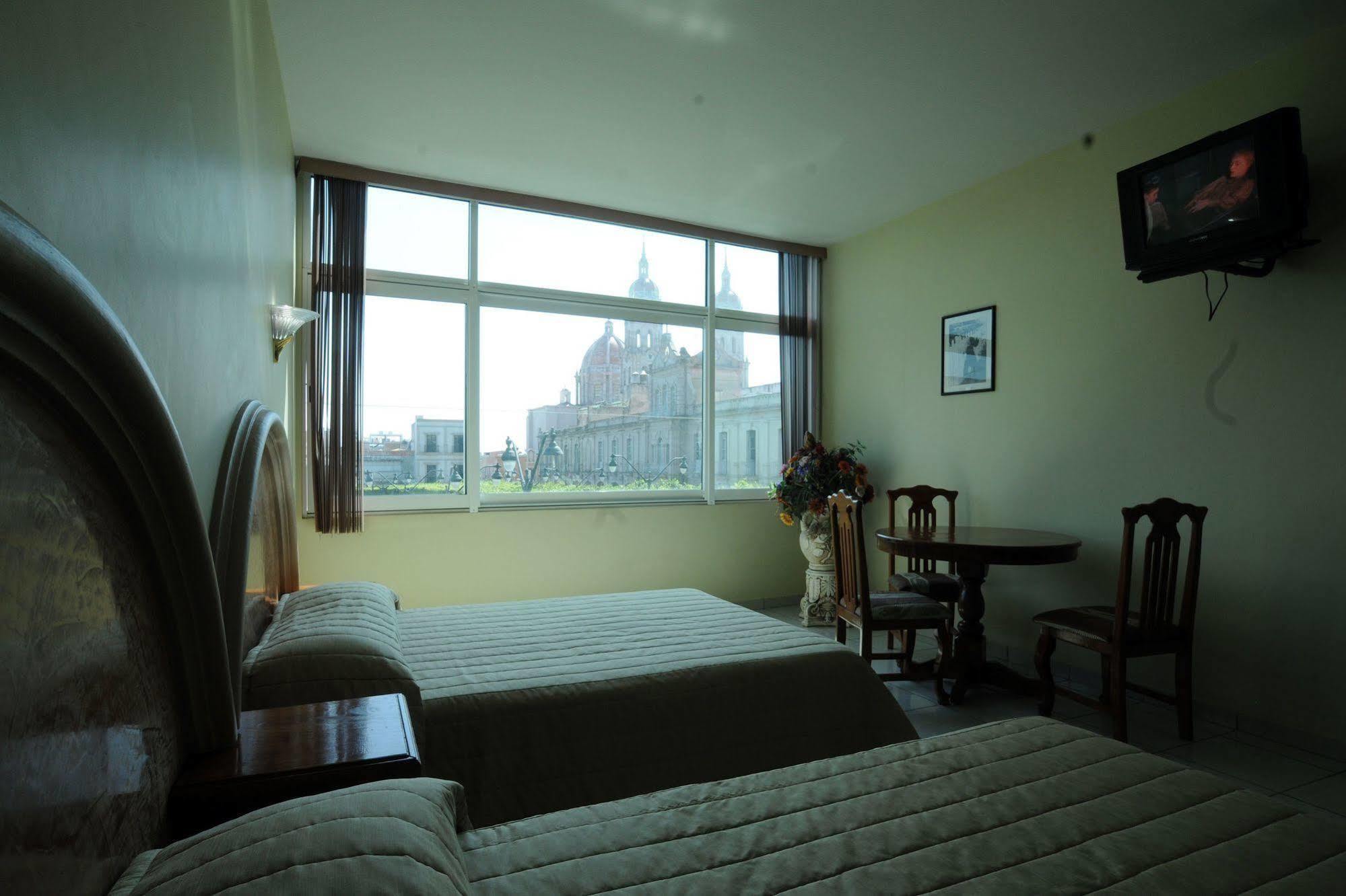 Hotel Plaza Sahuayo Экстерьер фото
